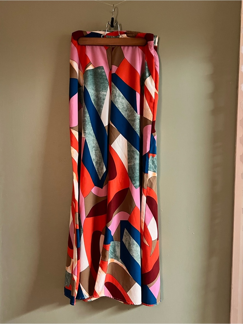 Multicolor Mamma Mia Geometric Print Pants - Bold Pink & Red